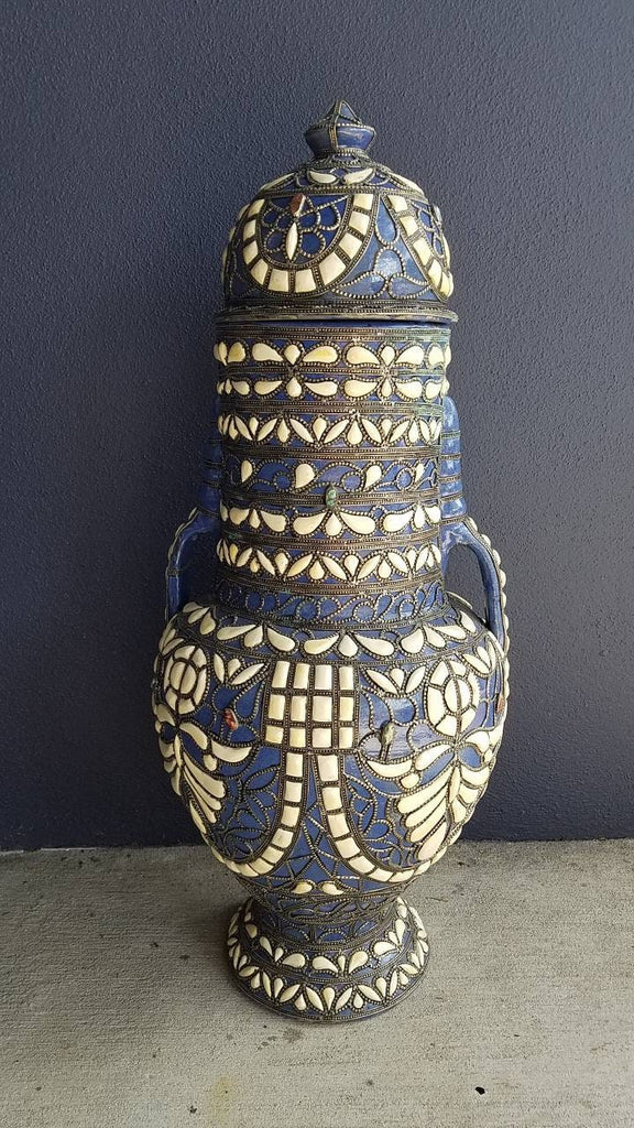 White and blue camel bone Vintage vase