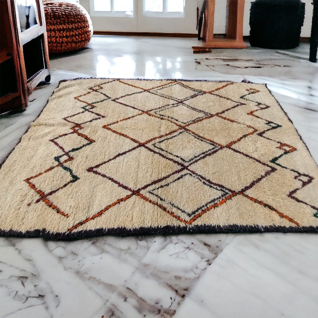 105” x 67” Beni ourain rug